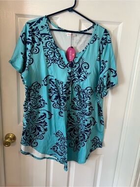 Alife Turquoise Short Sleeve V-Neck Top with Navy Floral Motif